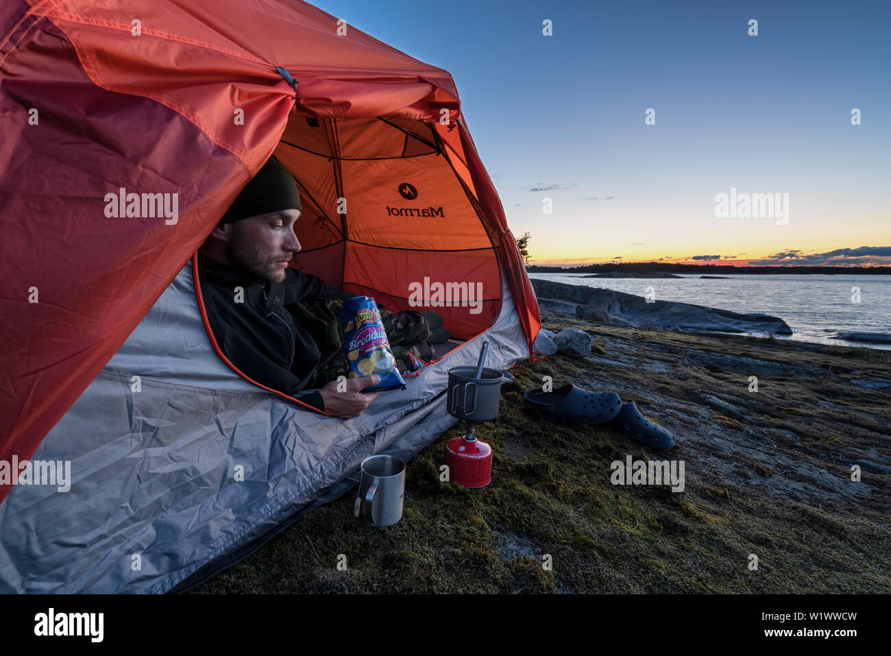 Campeggio a Inkoo arcipelago, Finlandia Foto stock - Alamy