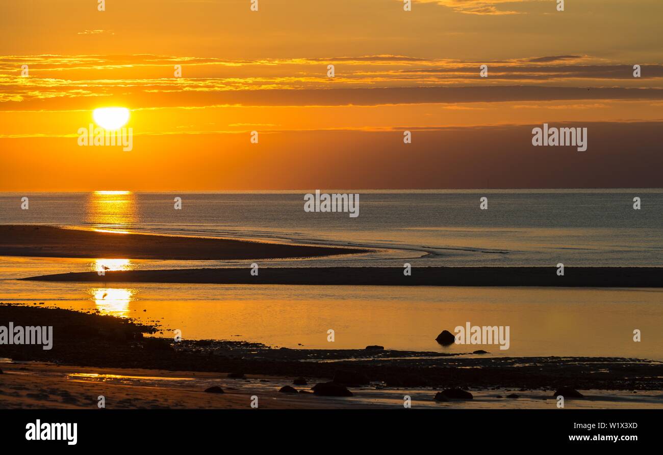 Tramonto sulla spiaggia, mare di Wadden, Brewster, Cape Cod, Massachusetts, STATI UNITI D'AMERICA Foto Stock