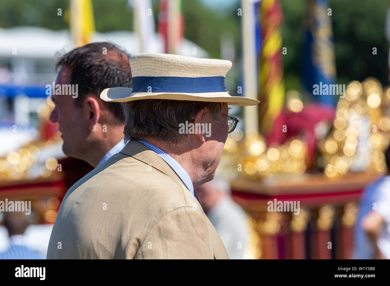 Henley on Thames, Regno Unito. 04 Luglio, 2019. Cappelli erano in vigore a Henley Royal Regatta con una giornata di sole. Credito: Allan Staley/Alamy Live News Foto Stock