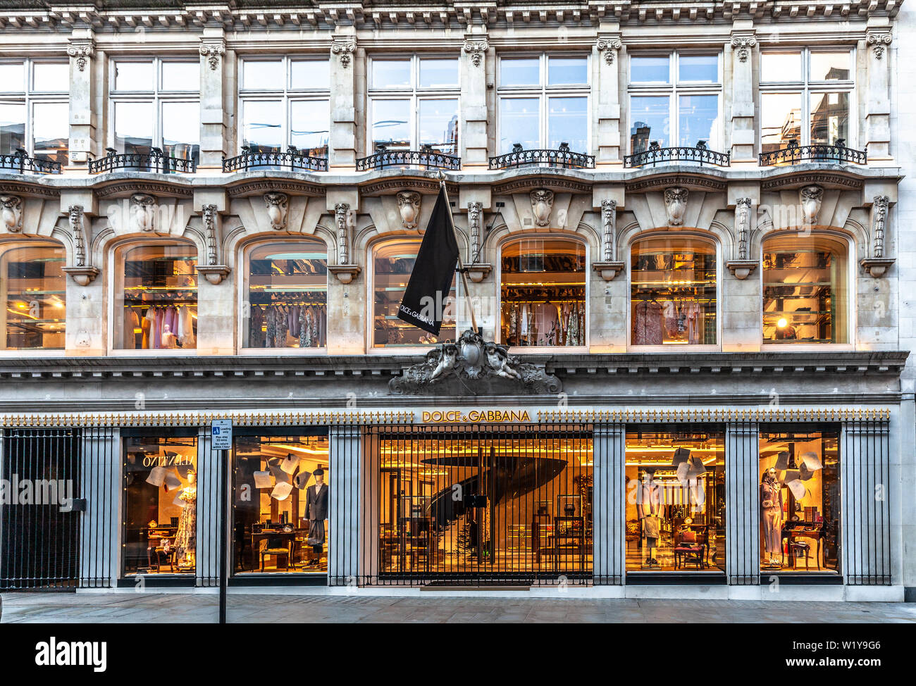 Dolce & Gabbana fashion store, 53-55 New Bond Street, Mayfair, London W1S 1DG, Inghilterra, Regno Unito. Foto Stock