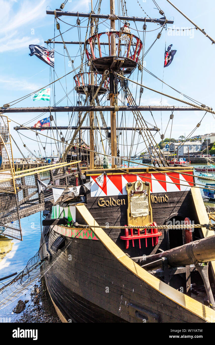 Il Golden Hind in Brixham Harbour, Brixham, Devon, Regno Unito, England, Regno Unito, il Golden Hind Replica, Brixham Harbour, Golden Hind Brixham, nave, Foto Stock