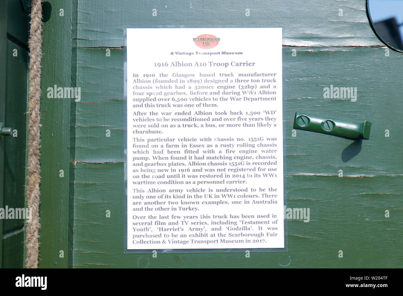 Un 1916 Un10 Albion Troop Carrier sul display durante Scarborough Forze Armate giorno 2019 Foto Stock