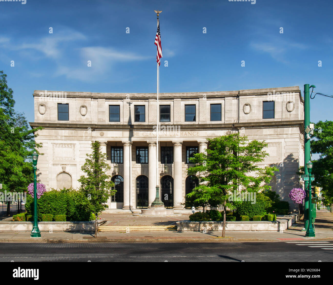 Syracuse, New York, Stati Uniti d'America. Luglio 4, 2019. La Clinton storico edificio della Borsa a Clinton Square nel centro cittadino di Syracuse, New York Foto Stock