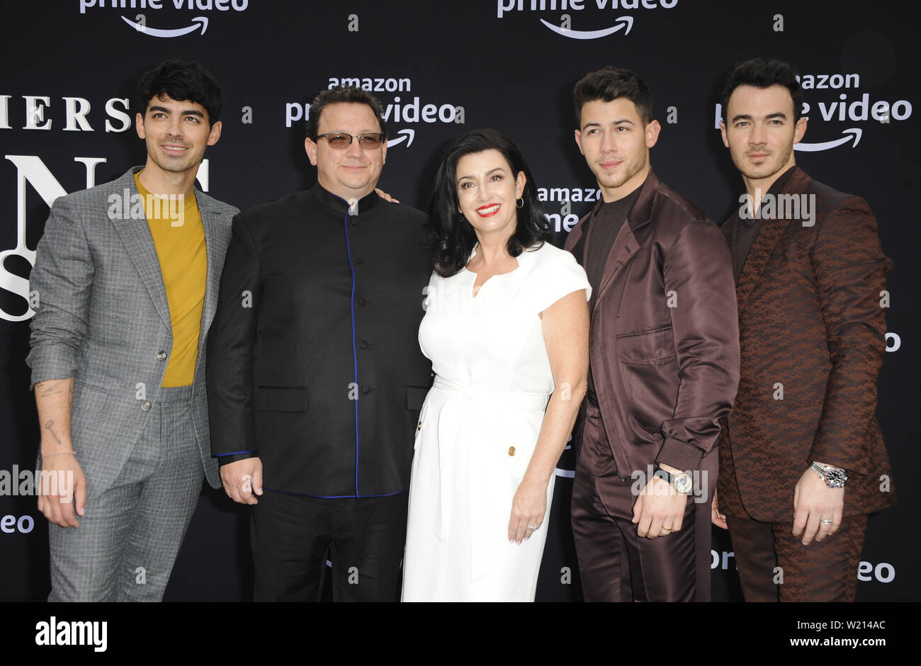 Jonas Brothers a caccia di felicità Premiere con: Kevin Jonas Joe Jonas, Nick Jonas, Paul Kevin Jonas Sr, Denise Miller-Jonas dove: Los Angeles, California, Stati Uniti quando: 04 giu 2019 Credit: Apega/WENN.com Foto Stock