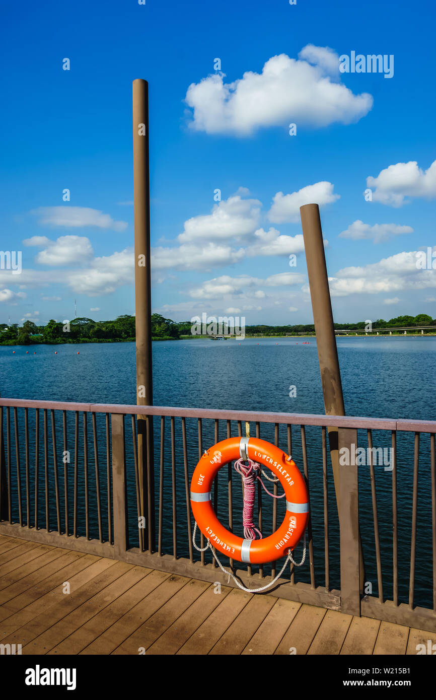 Singapore - Ott 7, 2018: Seletar inferiore serbatoio è un serbatoio situato nella parte nordorientale di Singapore, a est di Yishun Città Nuova. Foto Stock