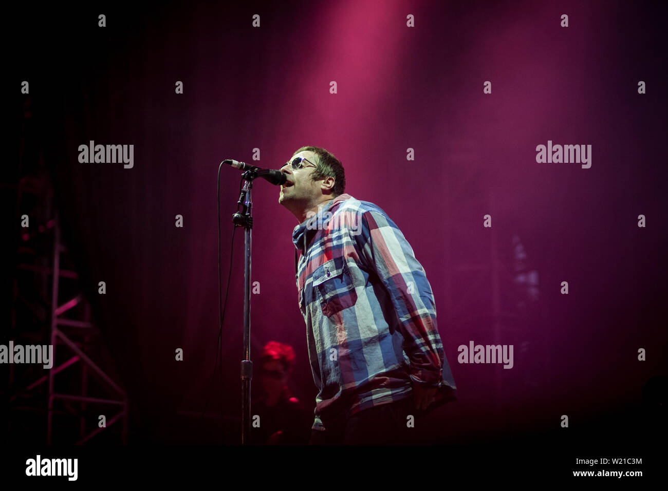 Liam Gallagher si esibisce dal vivo in Italia durante il festival di collisioni a Barolo Foto Stock