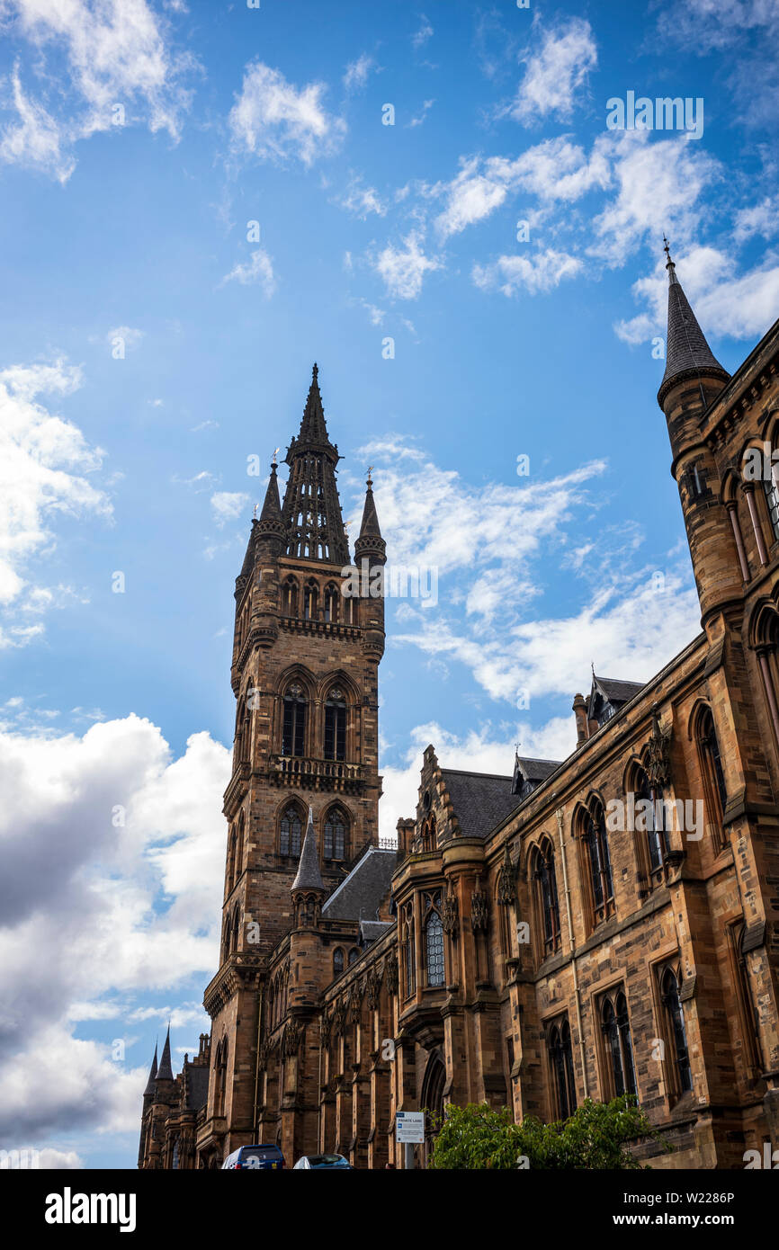 La firma campanile gotico a Bute Hall dell'Università di Glasgow, Glasgow, Scozia. Foto Stock