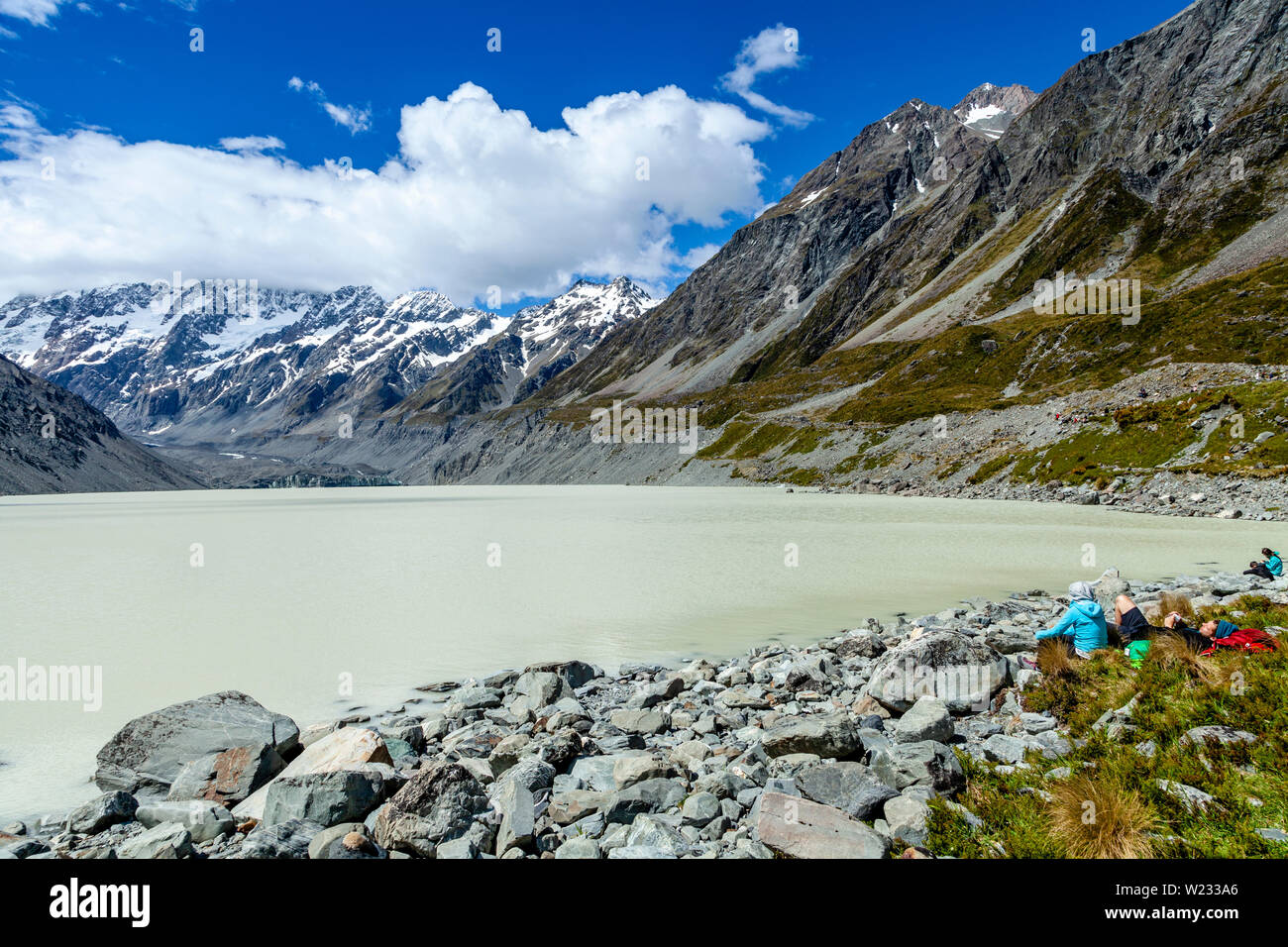 Hooker del lago alla fine dell'Hooker Valley via, Aoraki Monte Cook, isola del Sud, Nuova Zelanda Foto Stock
