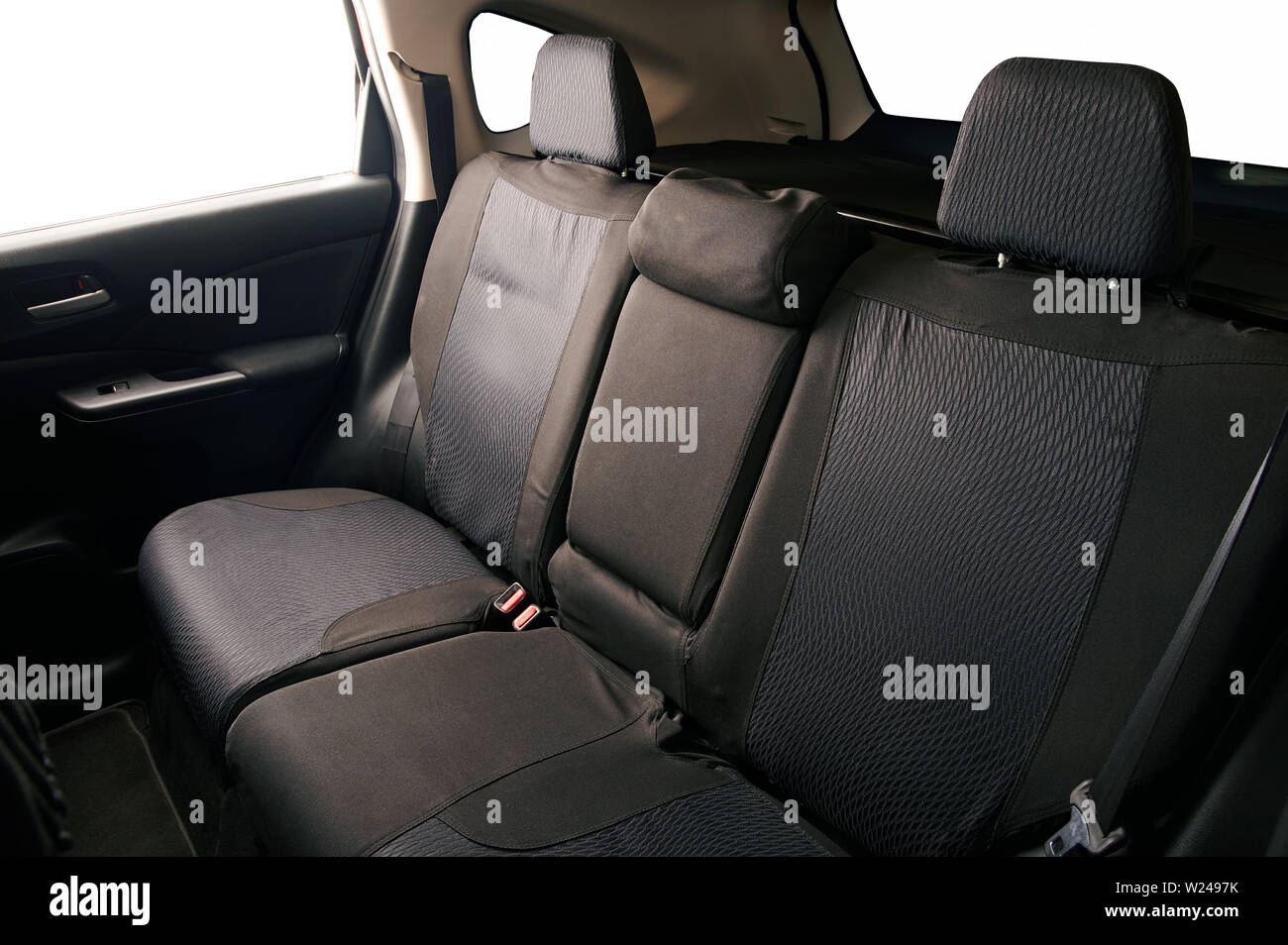 Pulire sedili posteriori della vettura SUV isolati su sfondo bianco Foto Stock
