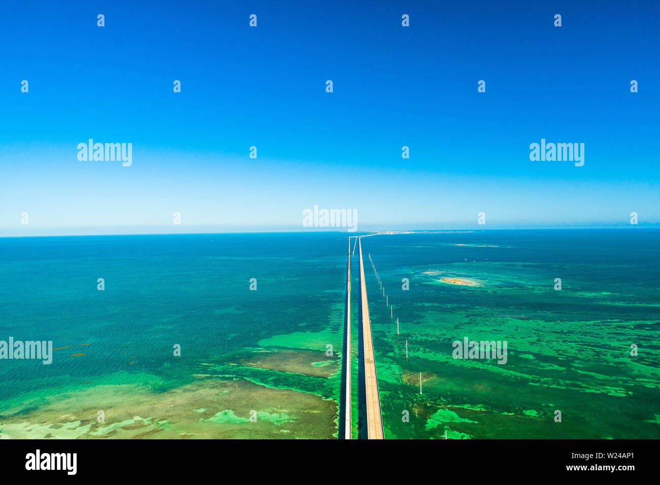 Seven Mile Bridge. Infinite road, vista aerea, Florida Keys. Stati Uniti d'America. Foto Stock