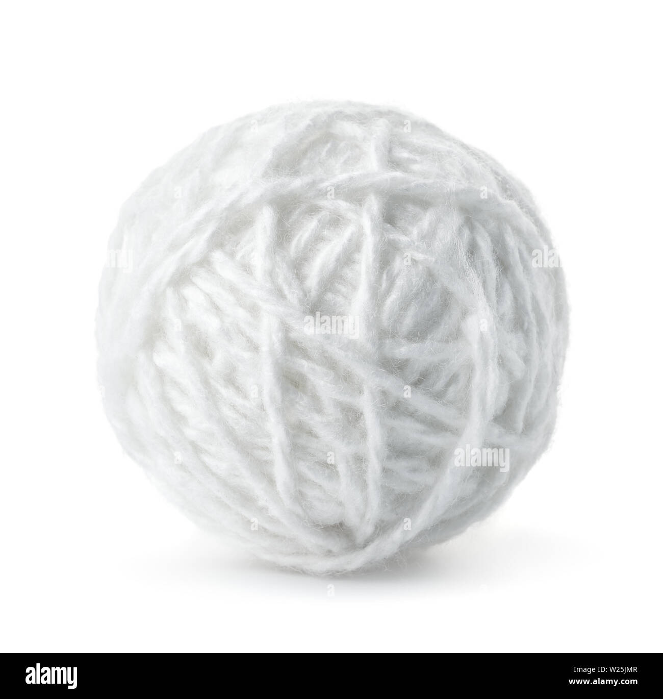 Palla di lana bianca filo isolato su bianco Foto Stock
