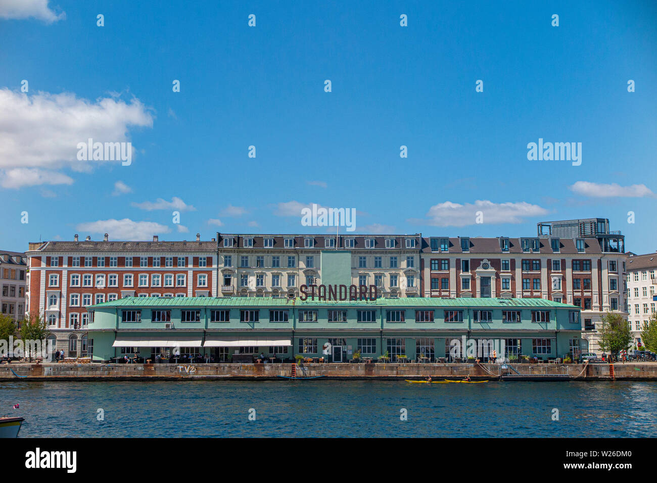 Lo standard, uno dei molti edifici storici di Copenhagen, la capitale della Danimarca city che ospita ristoranti con stelle Michelin, e bar Foto Stock