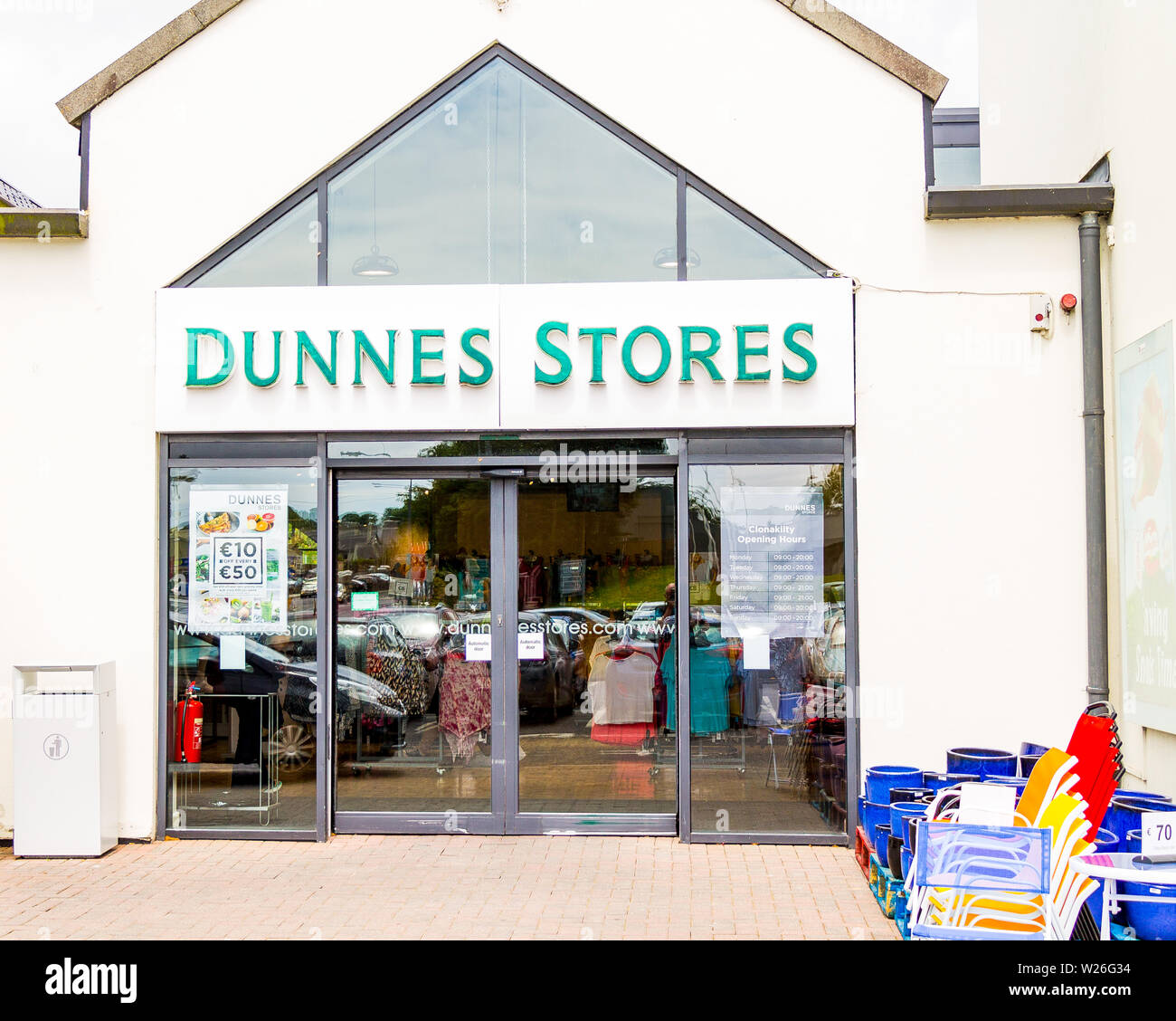 Dunne memorizza ingresso anteriore Foto Stock Dunne memorizza ingresso anteriore Foto Stock