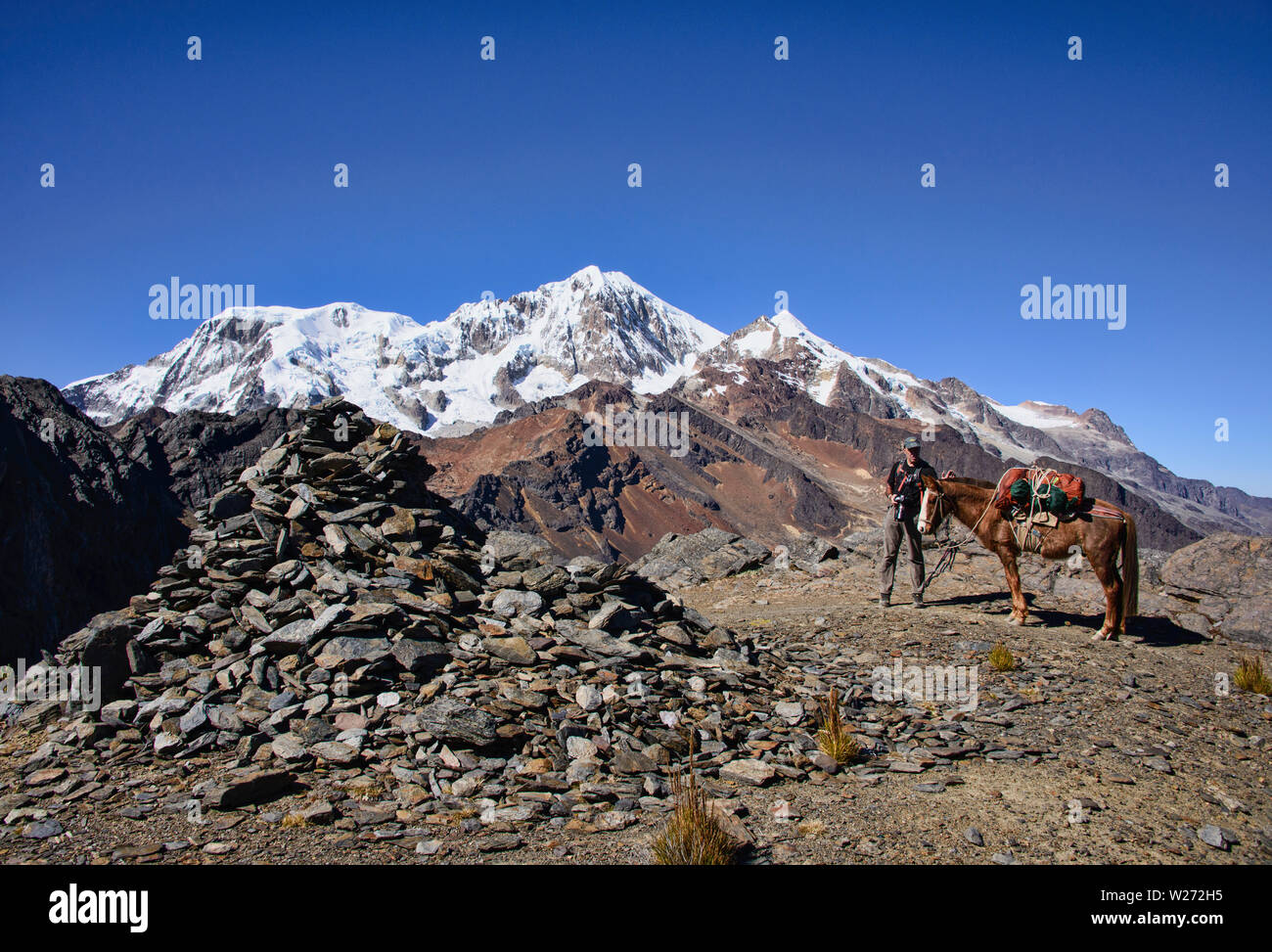 Attraversando l'Abra Illampu Pass, Cordillera Real traversa, Bolivia Foto Stock