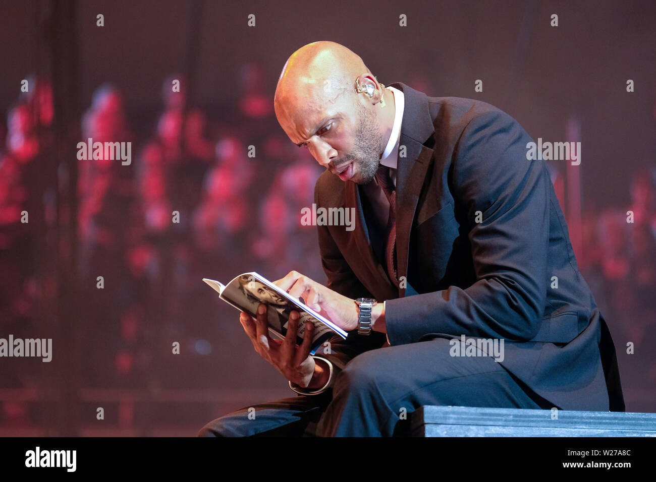 La corale musical 'Martin Luther King' è stata eseguita su 20.6.2019 presso la chiesa protestante del Congresso Dortmund Westfalenhalle con più di 2.000 partecipanti. La foto mostra il cantante Gino Emnes come Martin Luther King Foto Stock