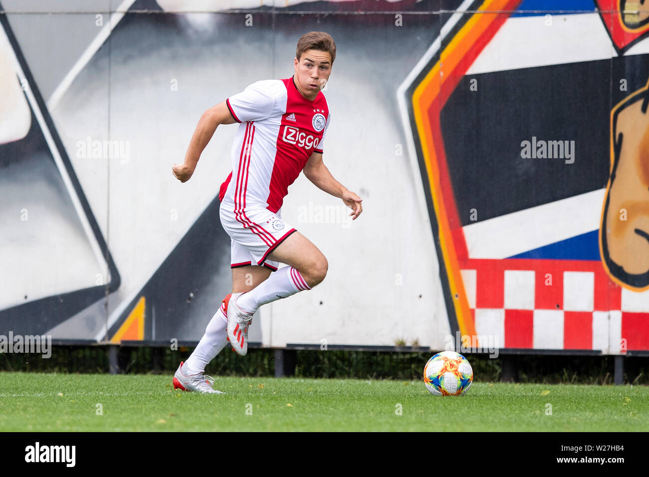 Amsterdam, Paesi Bassi. 06 Luglio, 2019. AMSTERDAM, 25-05-2019, Sportpark De Toekomst, stagione 2018/2019, Ajax player Carel Eiting durante la partita Ajax - Anderlecht Credito: Pro scatti/Alamy Live News Foto Stock