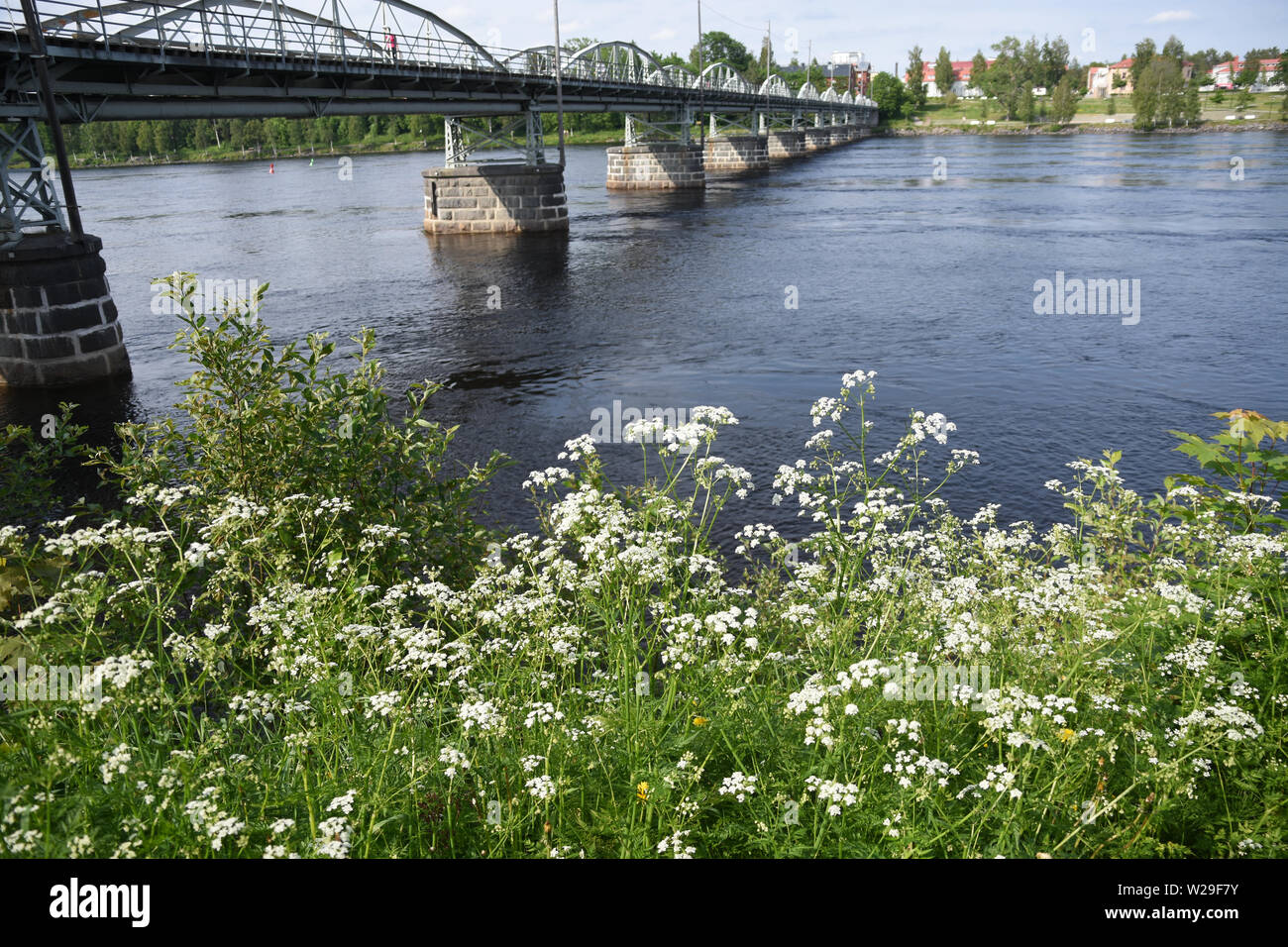 Gamla Bron, un ponte pedonale a Umeå, Svezia settentrionale Foto Stock