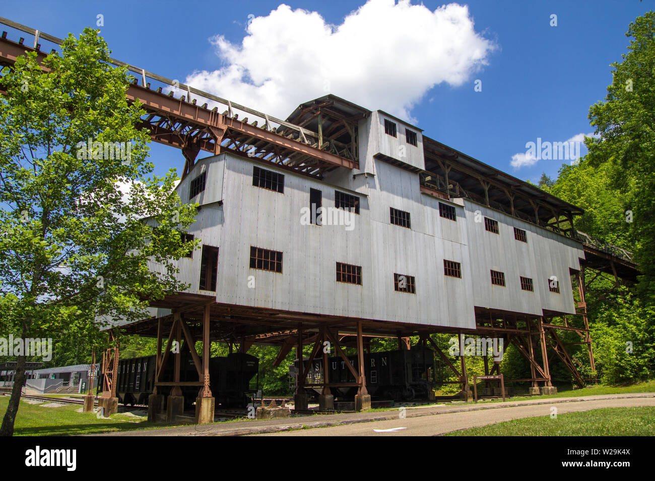Esterno della storica e abbandonata Blue Heron Coal Mining Community nella Big South Fork Recreation Area delle Appalachian Mountains. Foto Stock