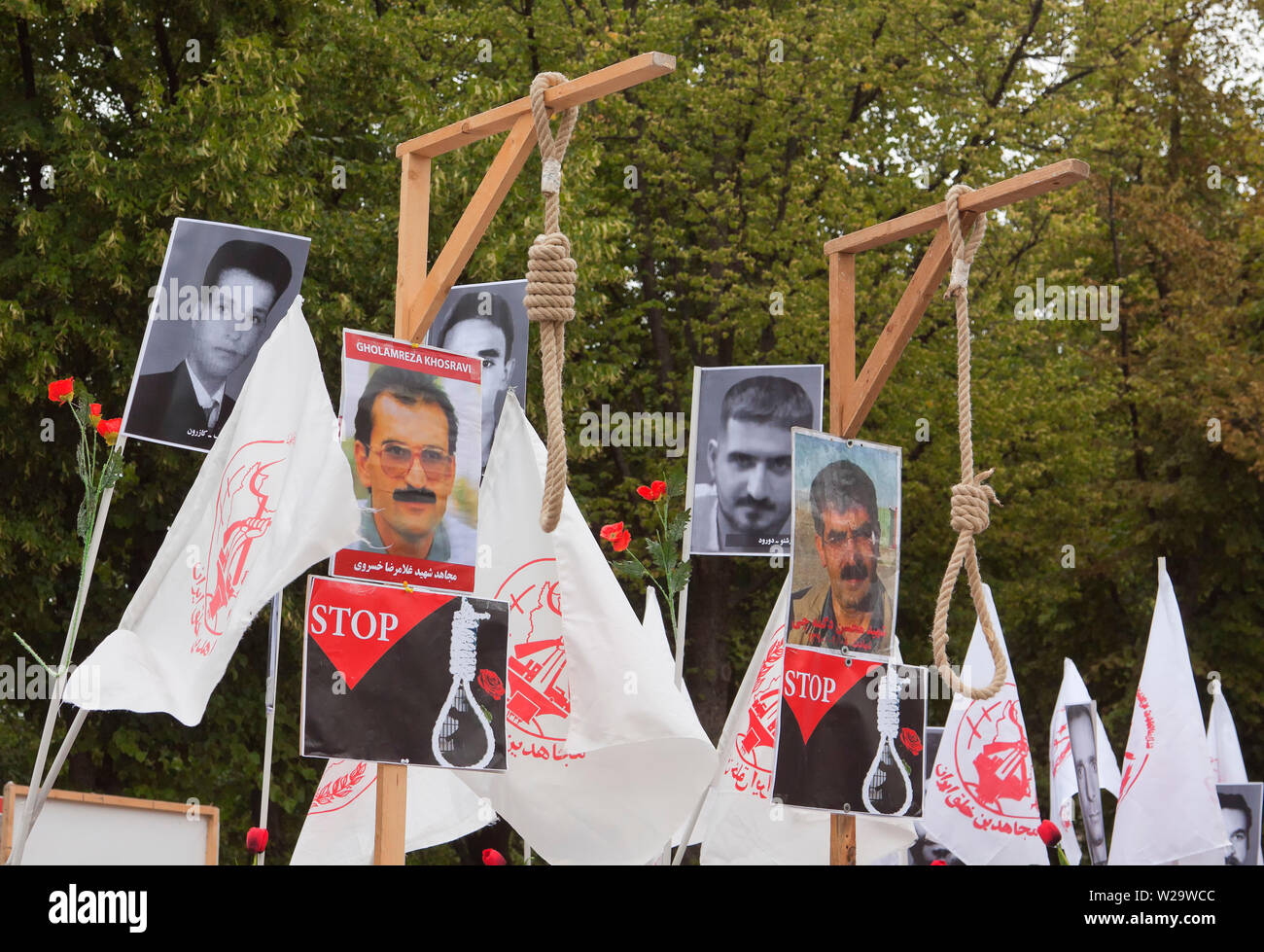 Dimostrazione di esilio iraniani contro il regime dei mullah a Teheran il 6 luglio a Berlino Foto Stock