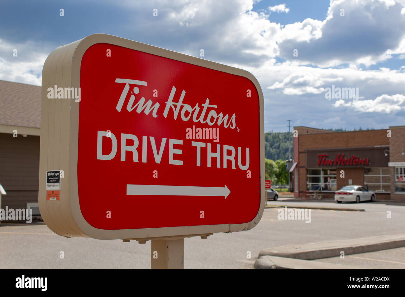 Tim Horton's sign di fronte al ristorante - Immagine Foto Stock