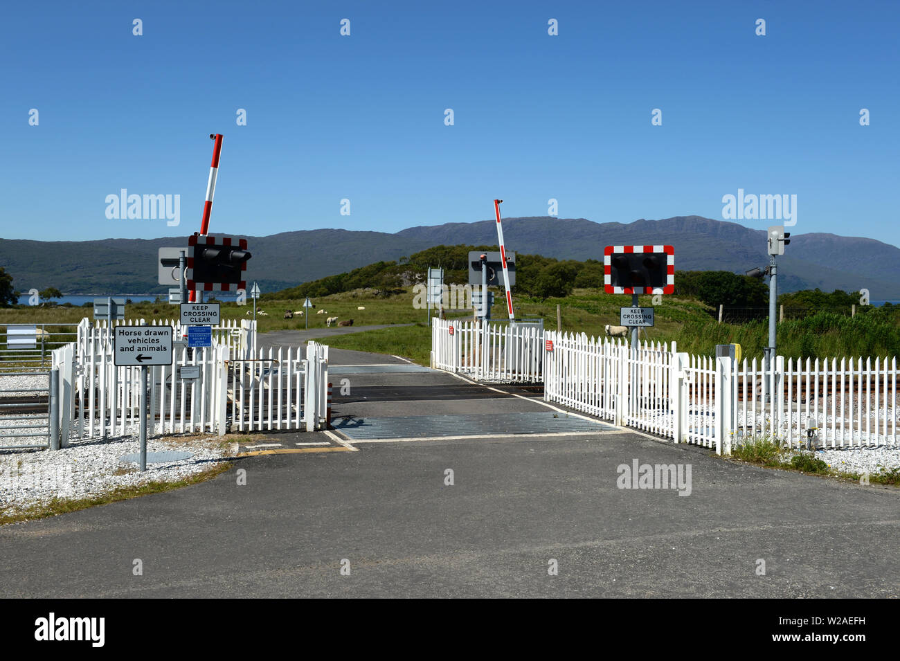 Il livello più bella traversata nel Regno Unito deve essere sul costiero scozzese ferrovia a Duirnish Foto Stock