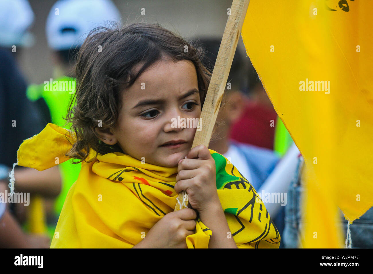 La striscia di Gaza, la Palestina. 06 Luglio, 2019. La politica palestinese del movimento Fatah organizza un festival in Jabaliya Refugee Camp nel nord della Striscia di Gaza, per commemorare il ritorno di Yasser Arafat dai territori palestinesi 25 anni fa. Il presidente dell'Organizzazione per la liberazione della Palestina è stato permesso di tornare in Palestina dalla Tunisia nel 1994, dopo la firma della accordo di Oslo tra l'Organizzazione per la liberazione della Palestina e di Israele. Credito: ZUMA Press, Inc./Alamy Live News Foto Stock