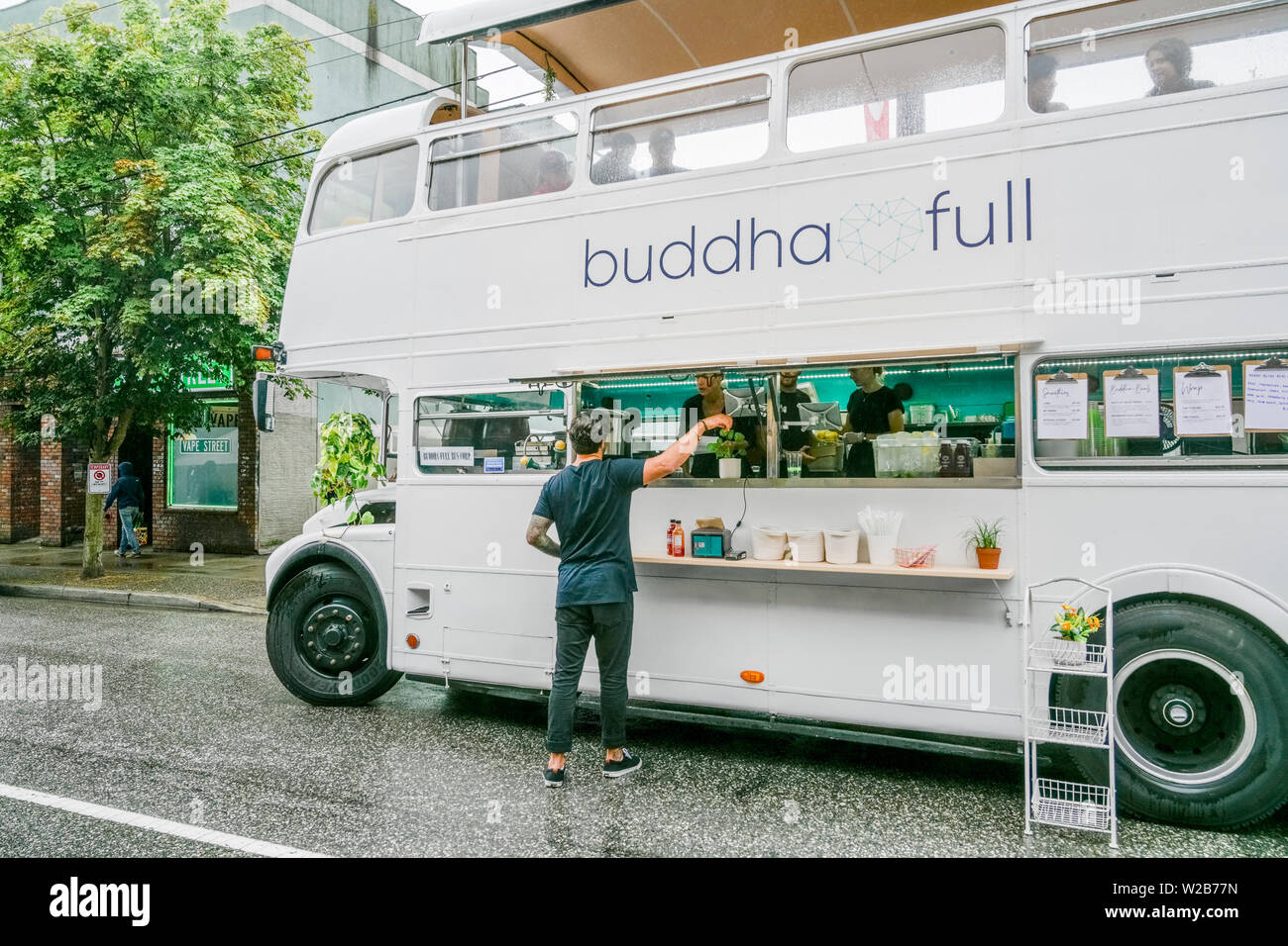 Pieno di buddha, double decker bus, cibo carrello, la Giornata senza automobili, Unità commerciale, Vancouver, British Columbia, Canada Foto Stock