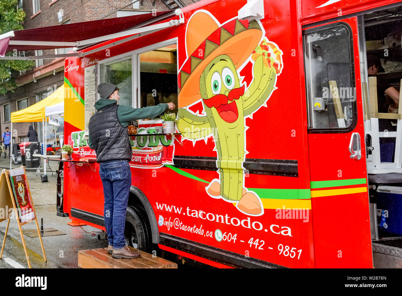 Mexican Taco Todo cibo carrello, la Giornata senza automobili, Unità commerciale, Vancouver, British Columbia, Canada Foto Stock