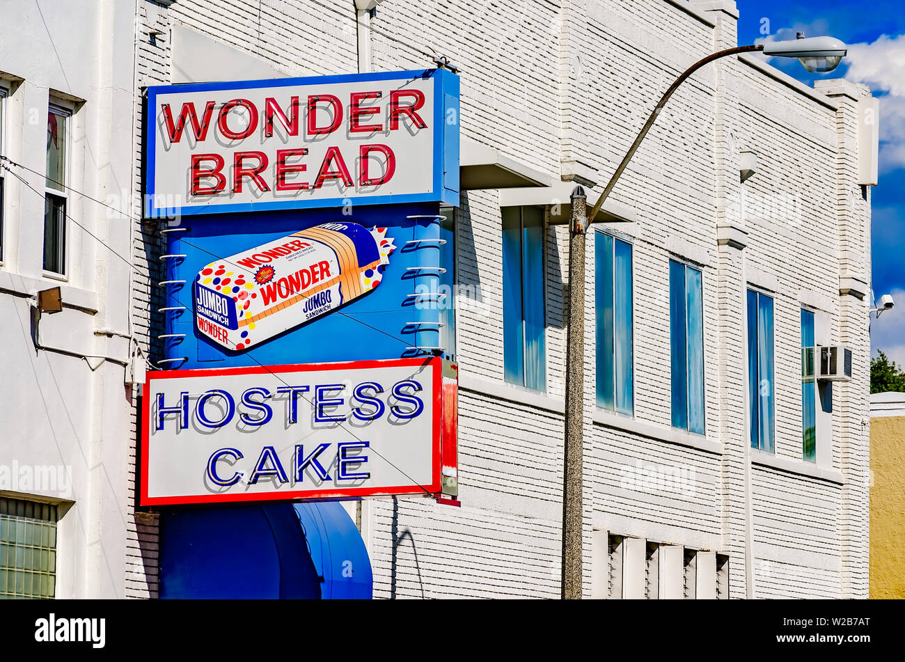 Vintage signage rimane a meraviglia il pane panificio, Sett. 12, 2015, a Memphis, Tennessee. Foto Stock