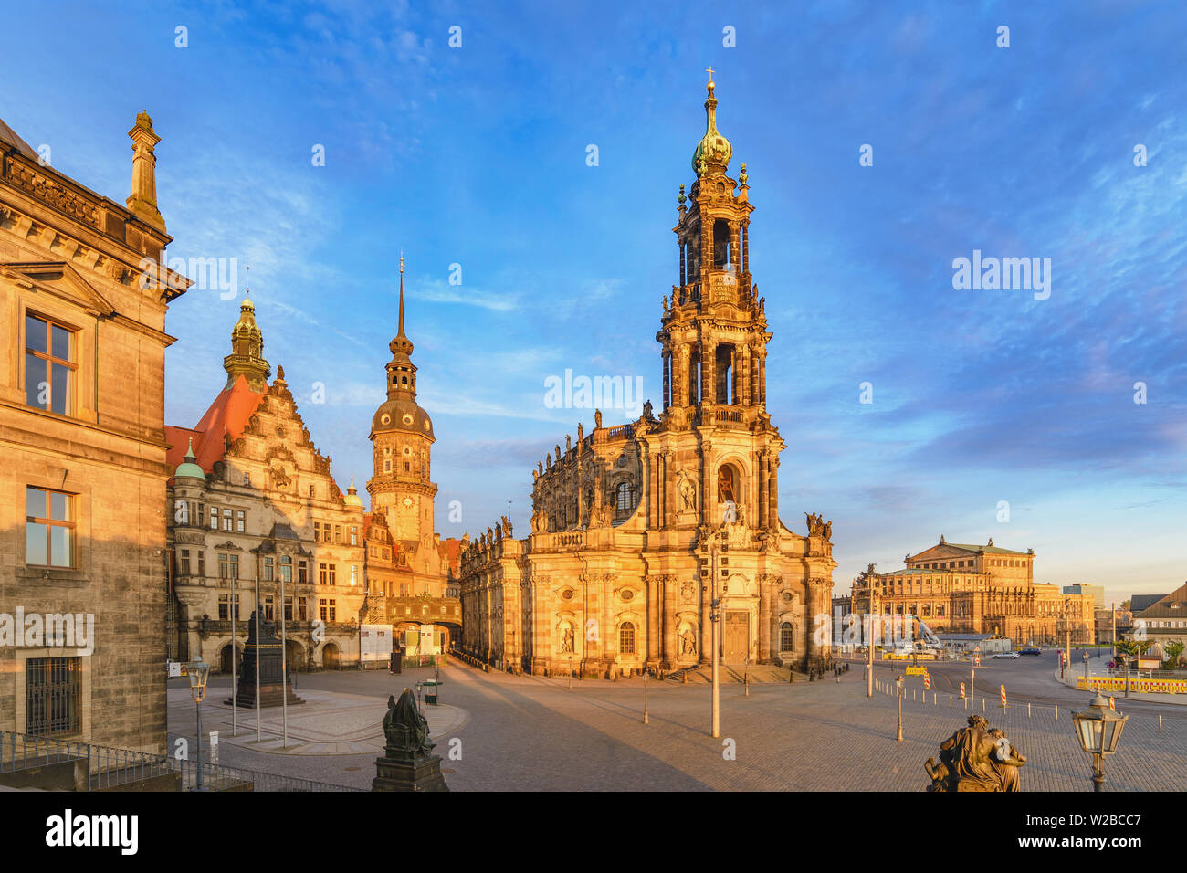 Dresda Germania, lo skyline della citta' presso la Cattedrale di Dresda Foto Stock