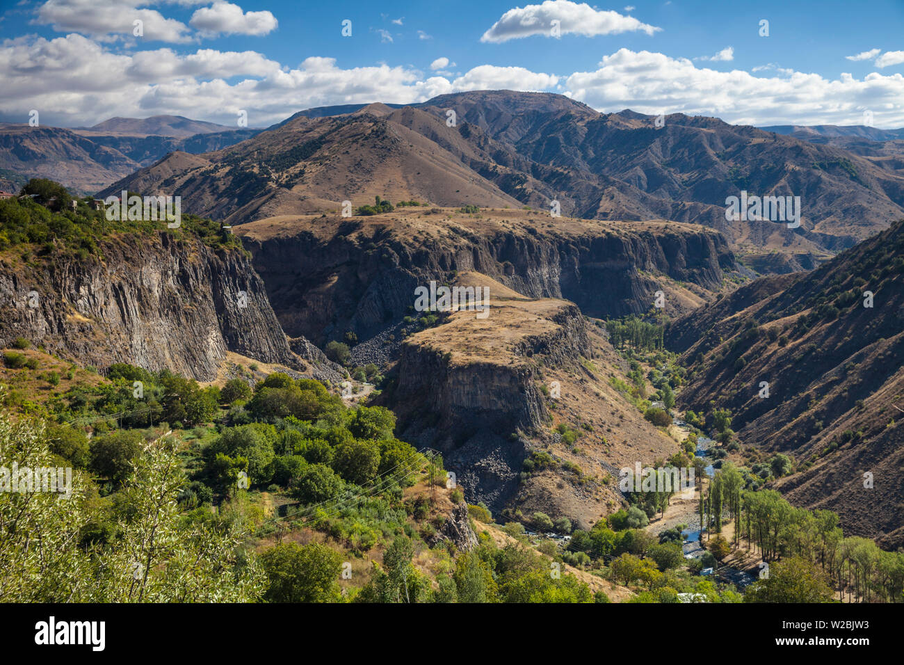 Armenia, Yerevan, scenari montuosi visto dal Tempio di Garni Foto Stock