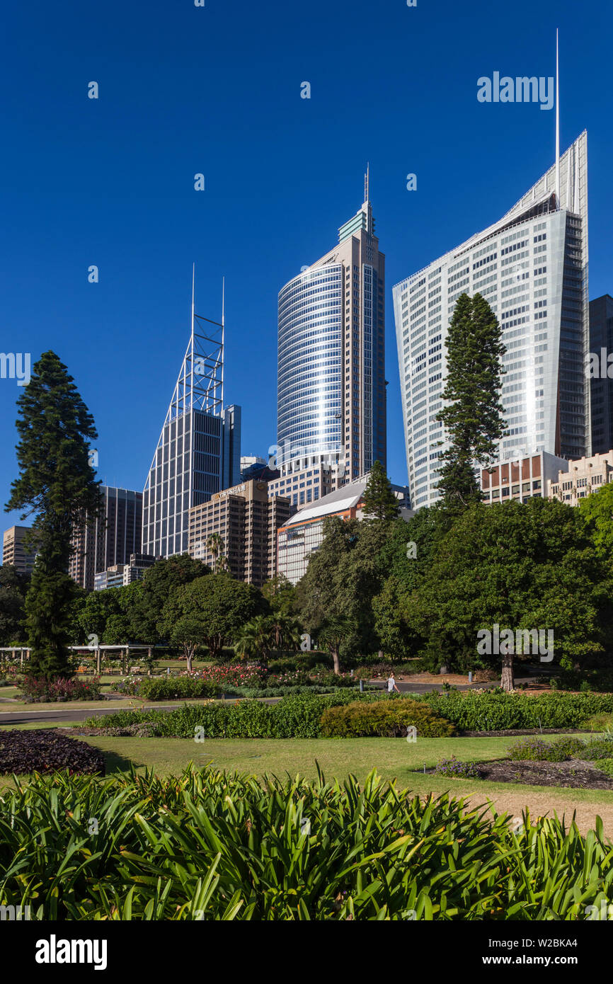 Australia, Nuovo Galles del Sud, NSW, Sydney CBD, il quartiere centrale degli affari di alta edifici su Macquarie Street Foto Stock