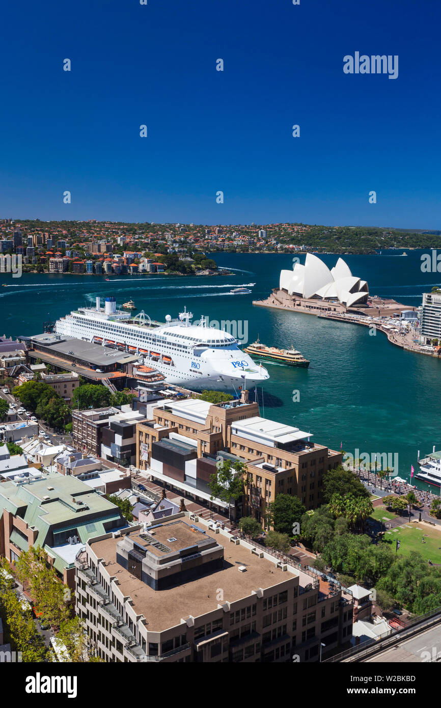 Australia, Nuovo Galles del Sud, NSW, Sydney, SIL area Rocks, Sydney Opera House, vista in elevazione, ore diurne Foto Stock