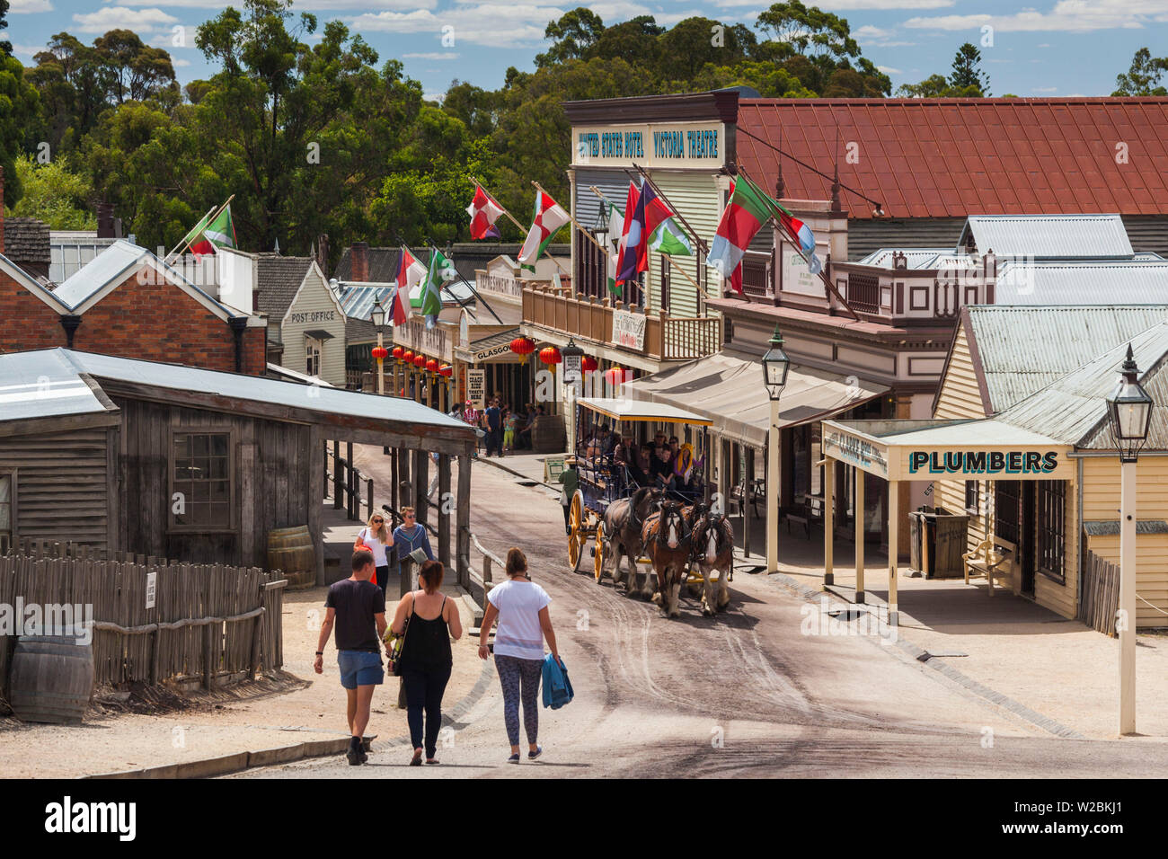 Australia, Victoria, VIC, Ballarat, Sovereign Hill, ricreato 1860s-ser miniere d'oro township, vista città Foto Stock