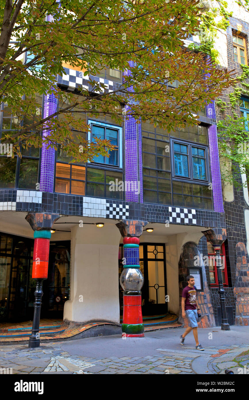Esterno Kunst Haus Wien museo di Hundertwasser, Vienna, Austria, Europa Centrale Foto Stock Esterno Kunst Haus Wien museo di Hundertwasser, Vienna, Austria, Europa Centrale Foto Stock