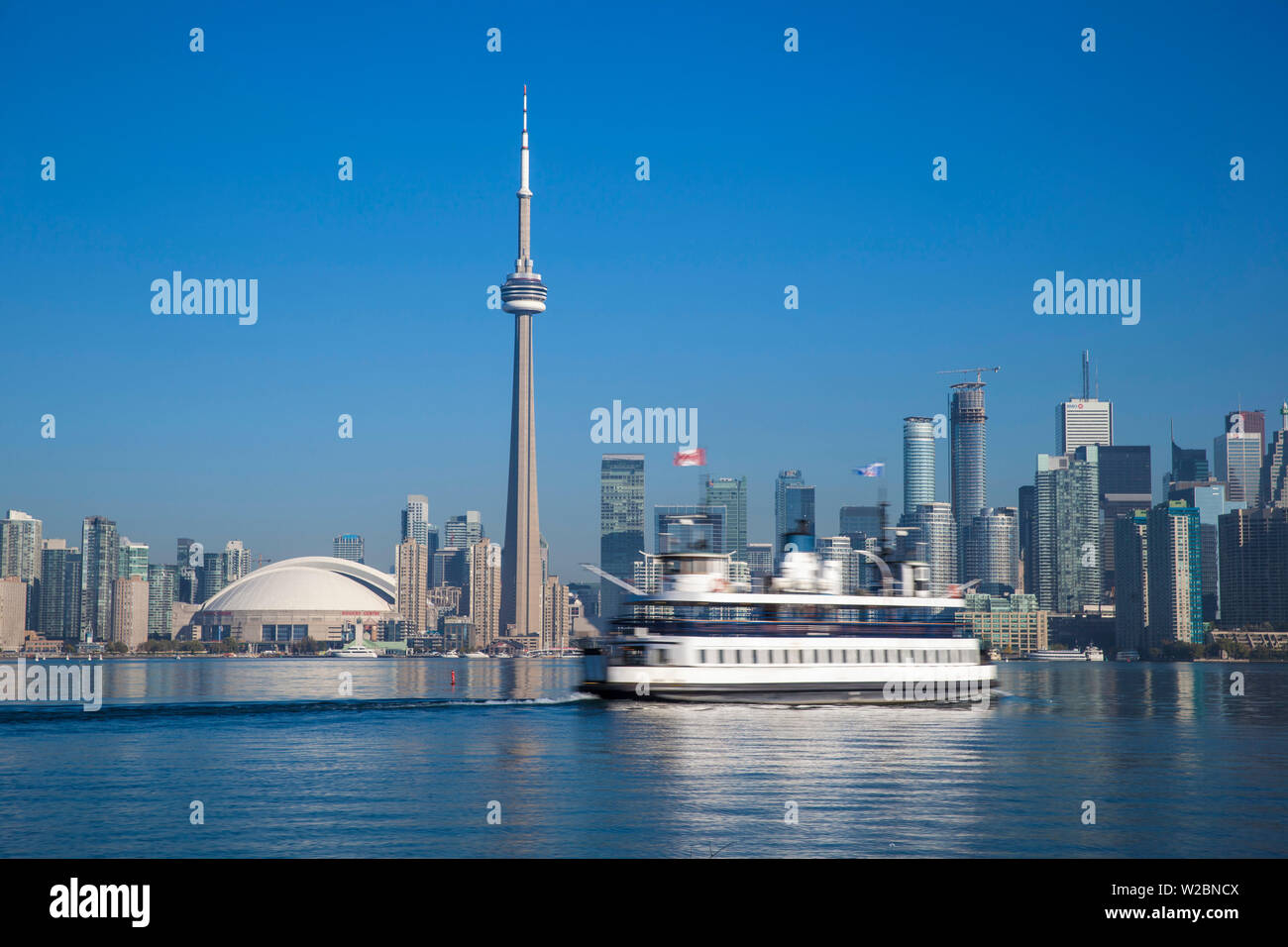 Canada Ontario, Toronto, vista della CN Tower e dello skyline della città Foto Stock