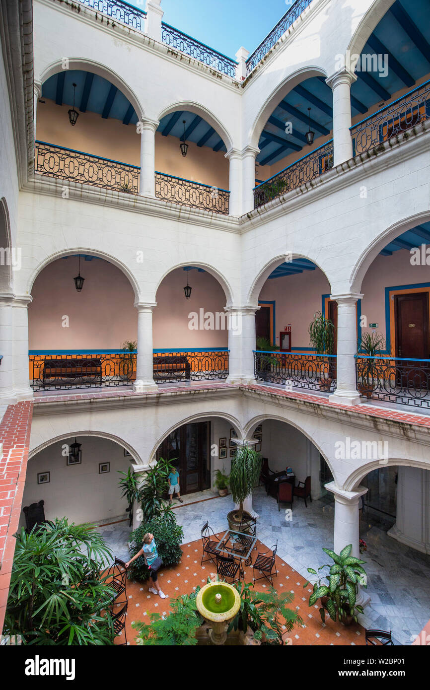 Hotel Santa Isabel, Plaza de Armas, la Habana Vieja, Havana, Cuba Foto Stock