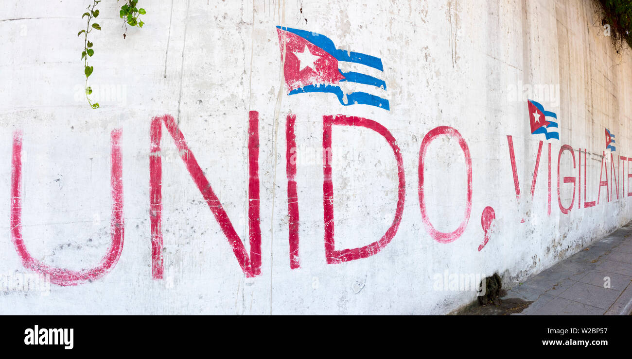 Cuba, La Habana, Partito Comunista Grafitti Foto Stock