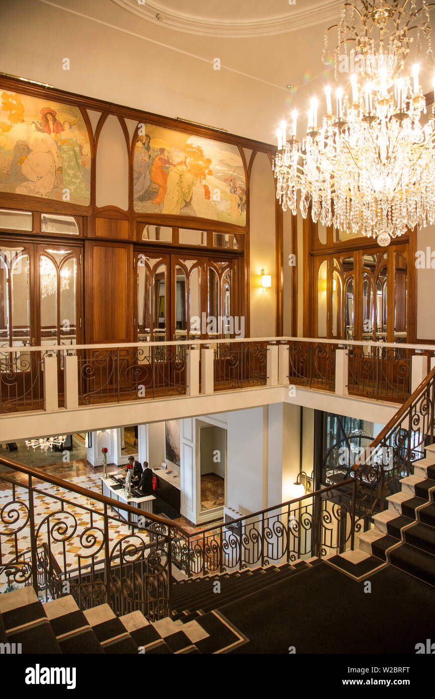 La lobby di Montreux Palace Hotel, Montreux, sul Lago di Ginevra, Vaud, Svizzera Foto Stock