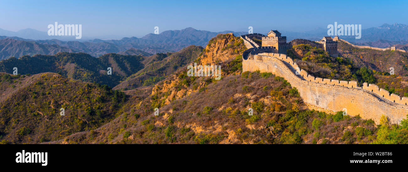 La Cina, nella provincia di Hebei, Luanping County, Jinshanling, la Grande Muraglia della Cina (Patrimonio Mondiale dell'UNESCO) dalla dinastia Ming Foto Stock