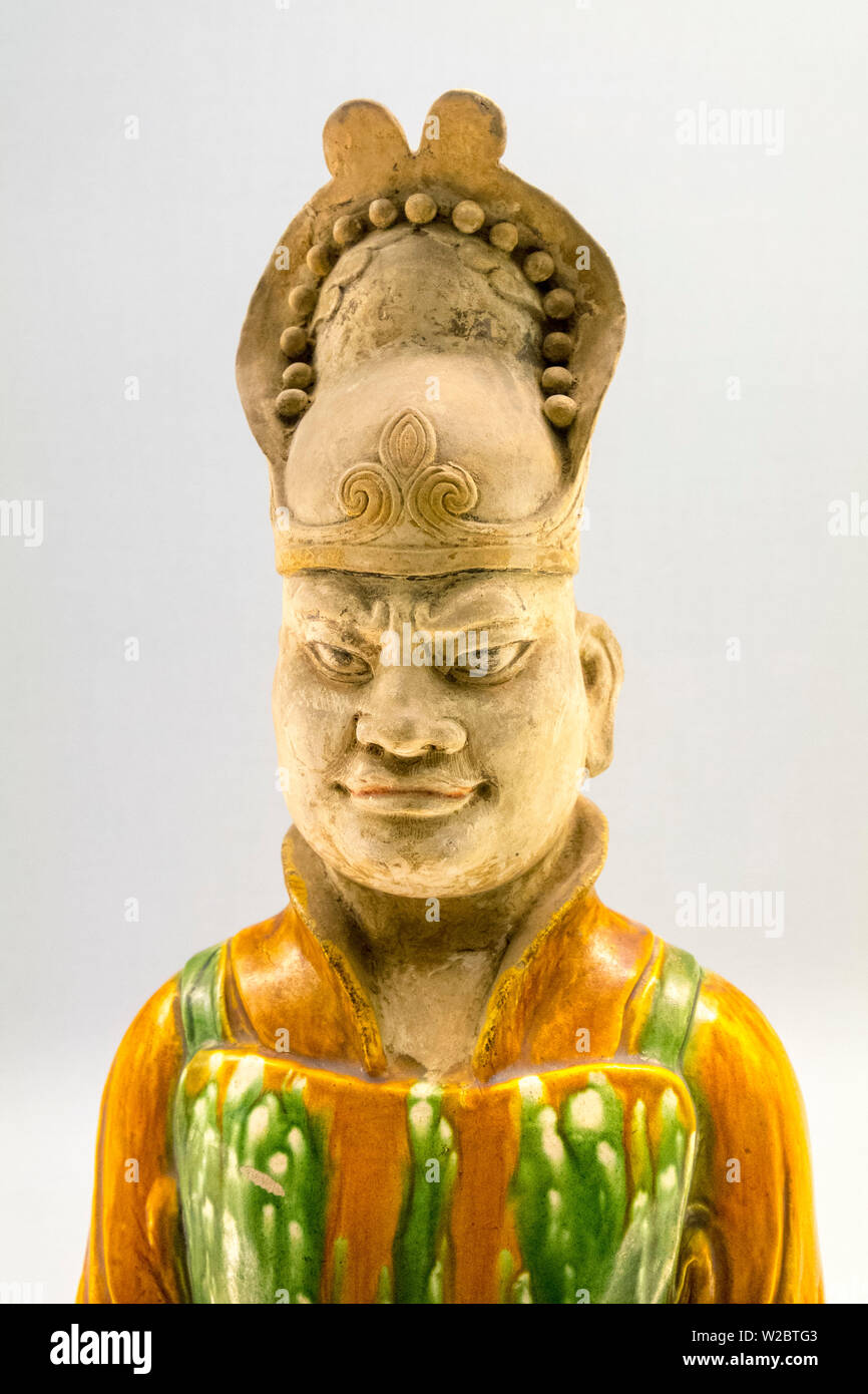 Ceramiche smaltate figurina (Dinastia Tang annuncio618-907), il Museo di Shanghai e la Piazza del Popolo, Shanghai, Cina Foto Stock