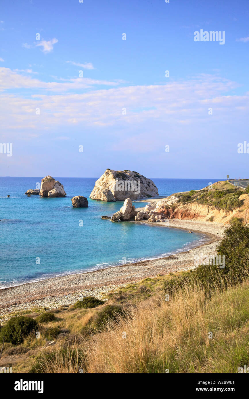 Roccia di Afrodite, Paphos, Cipro, Mediterraneo orientale Mare Foto Stock