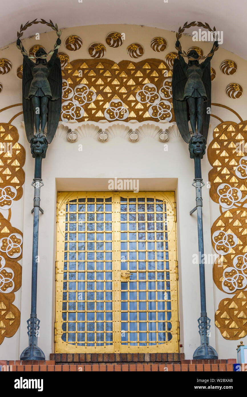 Germania, Hesse Darmstadt, Mathildenhohe Kunstlerkolonie Park, Stile Liberty porta Foto Stock