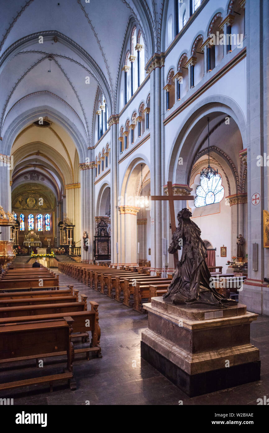 In Germania, in Renania settentrionale-Vestfalia, Bonn, Munsterbasilika basilica, interno Foto Stock