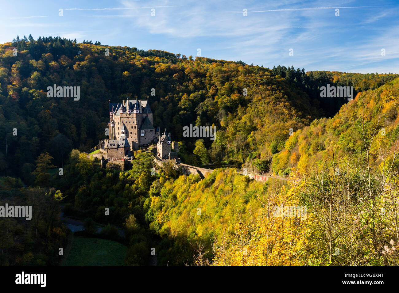 Burg Eltz, vicino a Cochem, Renania-Palatinato, Germania Foto Stock