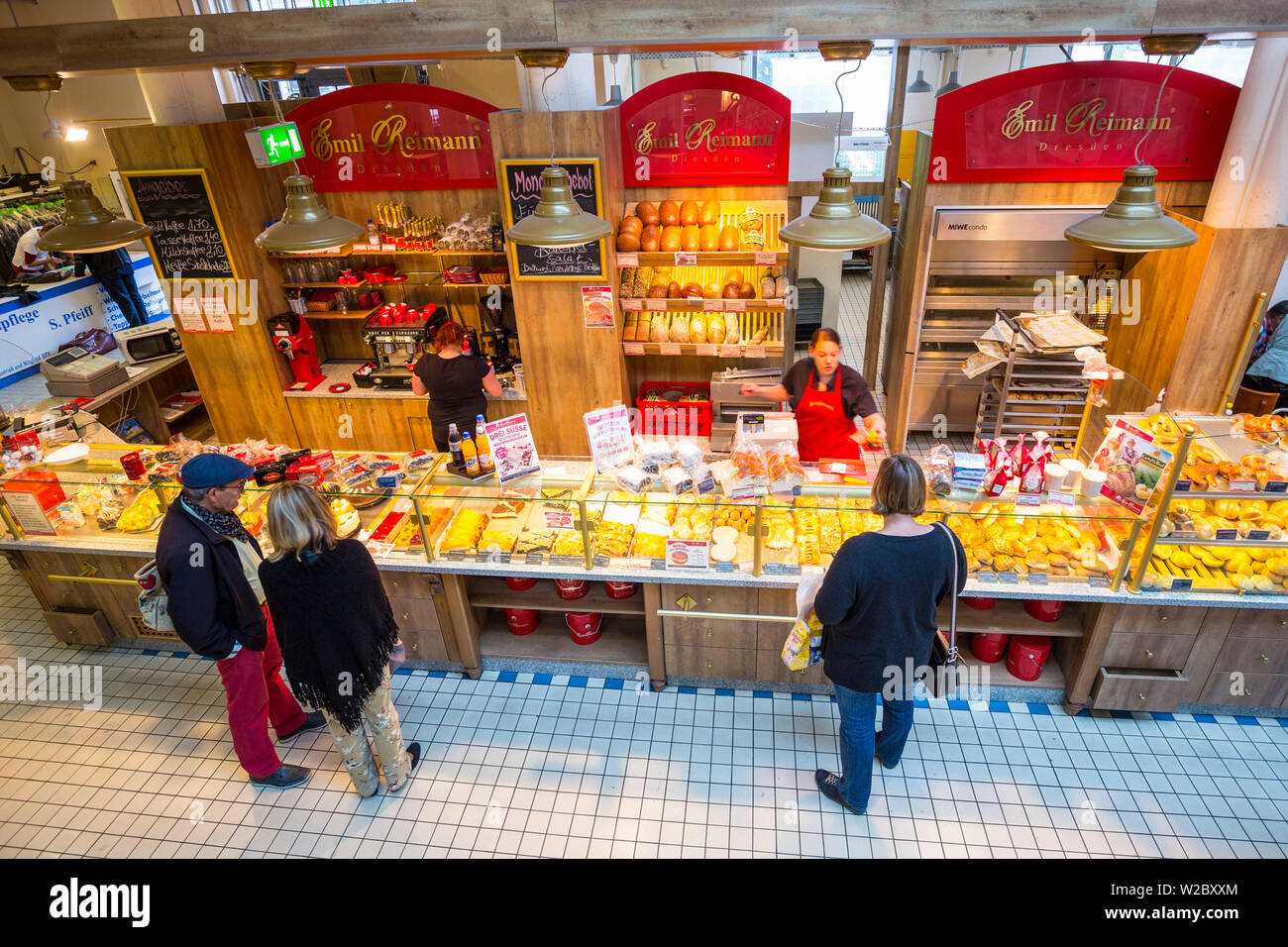 Cafe/pasticceria, Neustadter Markthalle, Neustadt di Dresda, Sassonia, Germania Foto Stock