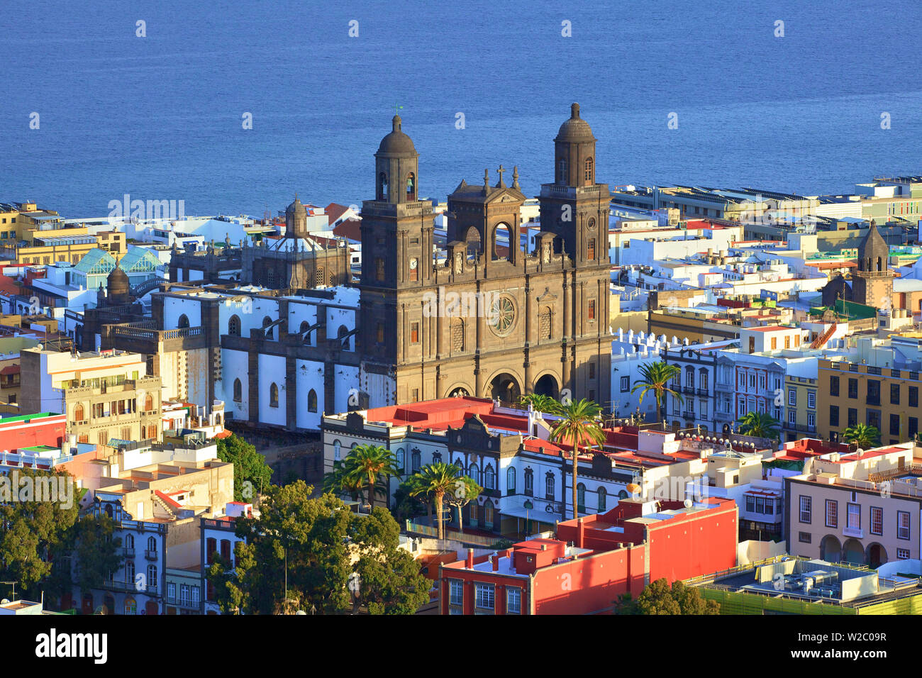 Vista in elevazione della Santa Ana cattedrale, Vegueta Città Vecchia, Las Palmas de Gran Canaria Gran Canaria Isole Canarie Spagna, Oceano Atlantico, Europa Foto Stock