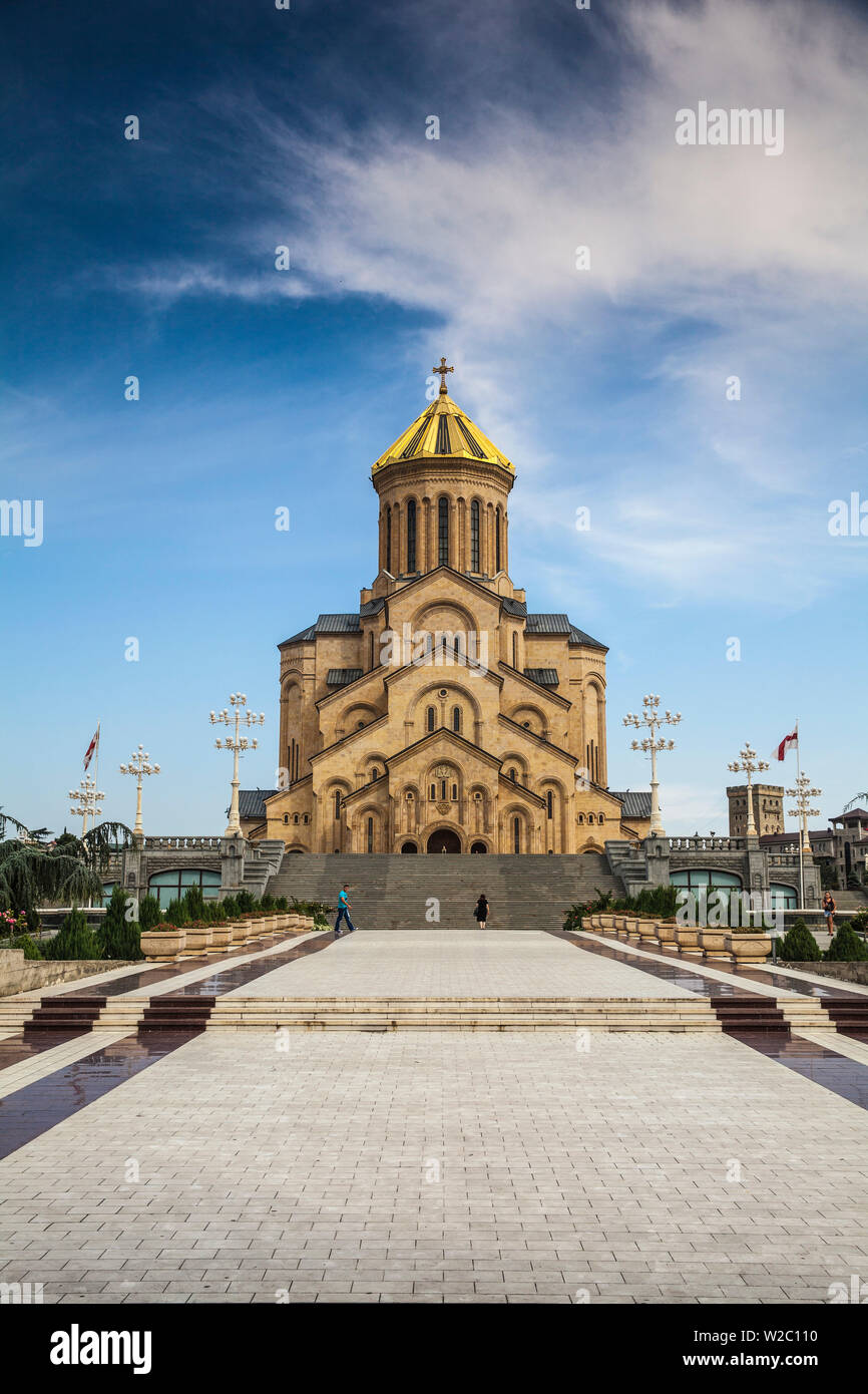 La Georgia, Tbilisi, Avlabari, Tsminda Sameba Cattedrale (Santa trinità) - la più grande cattedrale ortodossa nel Caucaso Foto Stock
