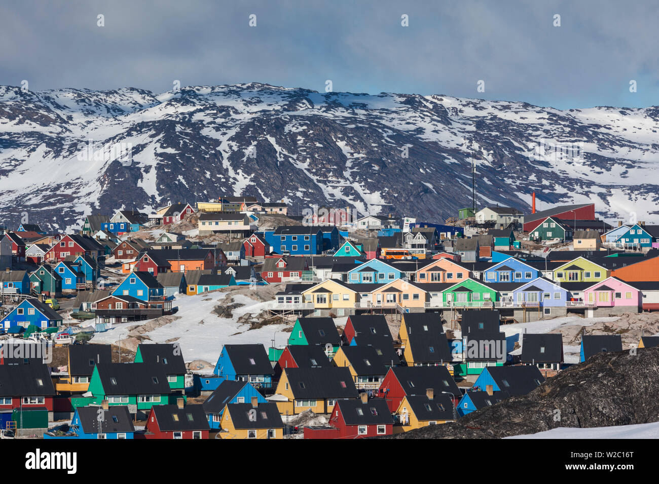 La Groenlandia, Disko Bay, Ilulissat, elevati vista città Foto Stock