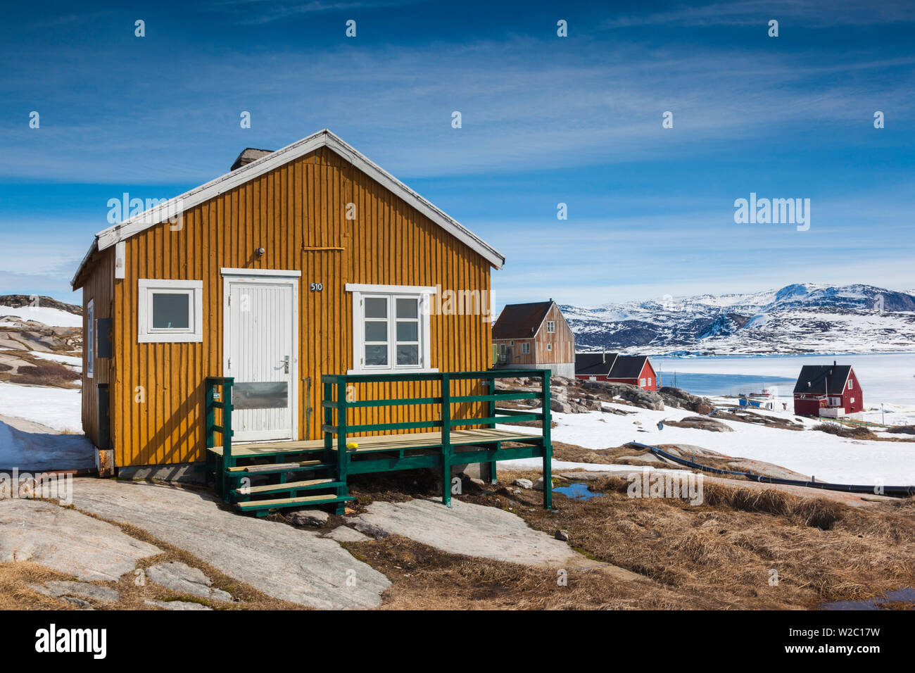 La Groenlandia, Disko Bay, Oqaatsut, edifici del villaggio Foto Stock
